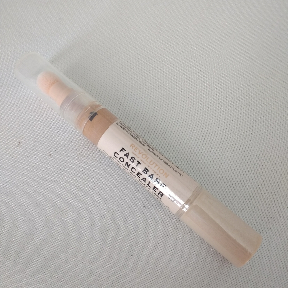 Revolution Fast Base Concealer